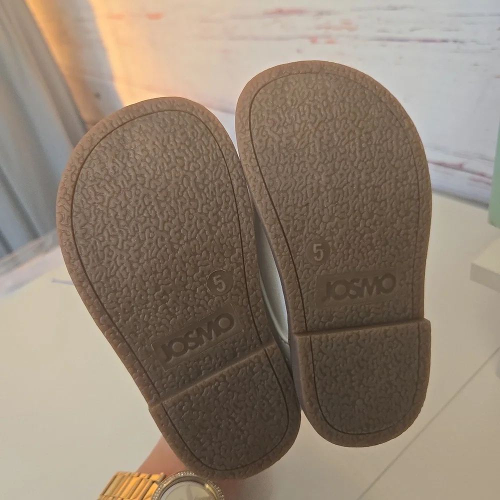 NWT Josmo Leather Shoes For Toddler Size 5T